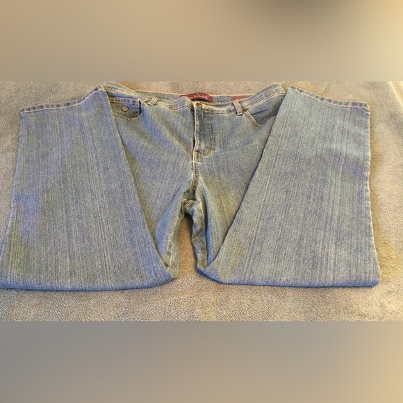 Gloria Vanderbilt Jeans - Picture 1 of 4